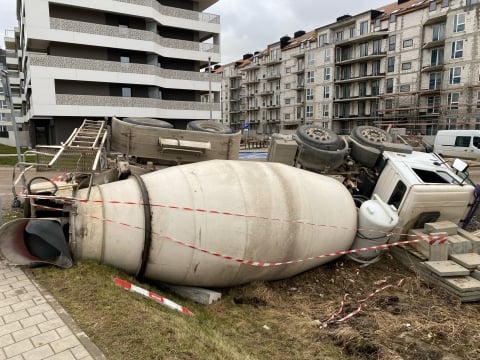 ZDJĘCIE DNIA: "Nie wstanę, tak będę leżał!" - 1