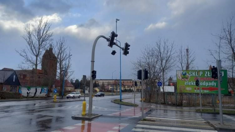 UWAGA na silny wiatr! Kilkaset interwencji straży pożarnej. Dwie osoby poszkodowane - 0