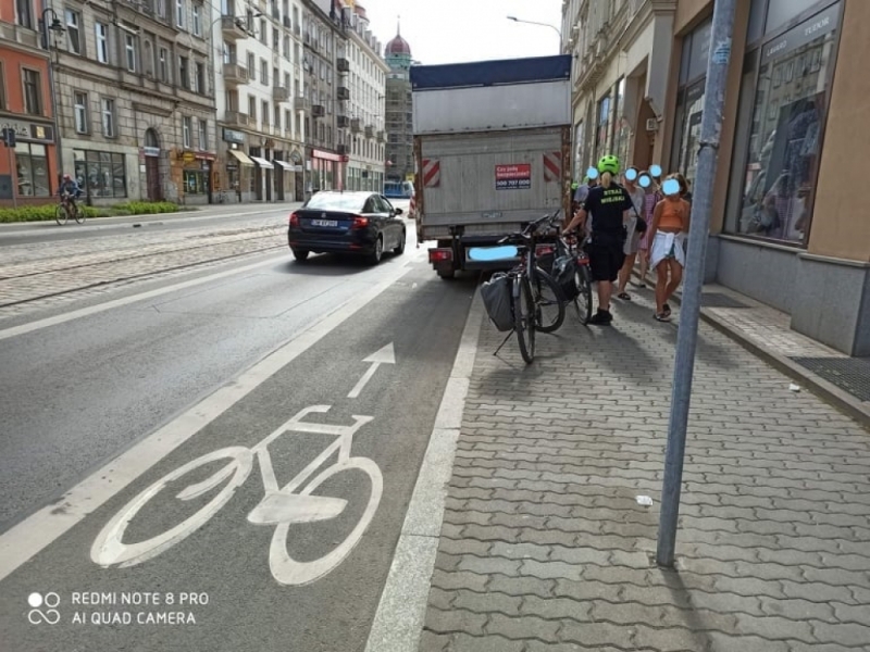 Wrocław walczy z nielegalnym parkowaniem - fot. Wrocławska Straż Miejska