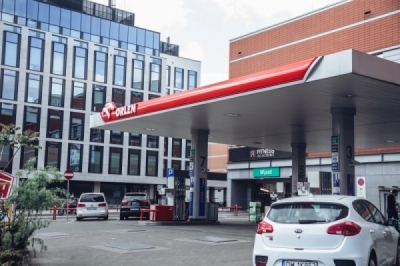 Niemcy oblegają polskie stacje benzynowe