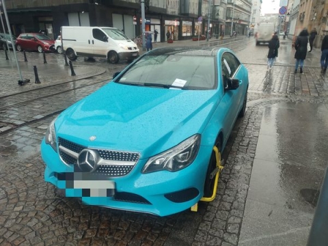 Kierowca „niebieskiej strzały” dwa razy jednego dnia złapany przez wrocławskich strażników miejskich  - 1