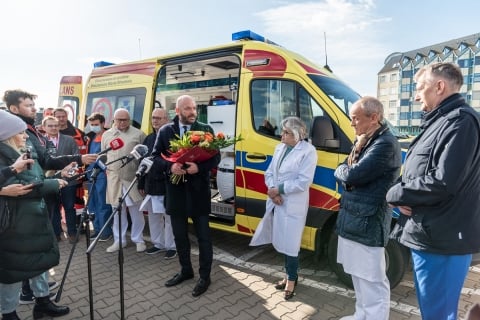 Kolejna karetka dla Uniwersyteckiego Szpitala Klinicznego we Wrocławiu - 4