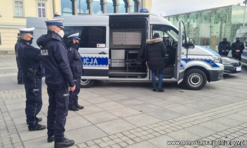 W dolnośląskich szeregach brakuje policjantów - 241 wakatów - fot. dolnośląska policja 
