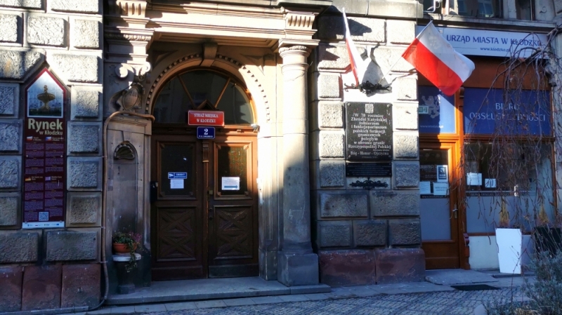 Straż Miejska w Kłodzku od miesięcy działa na pół gwizdka. Czy zostanie zlikwidowana? - fot. Jarosław Wrona