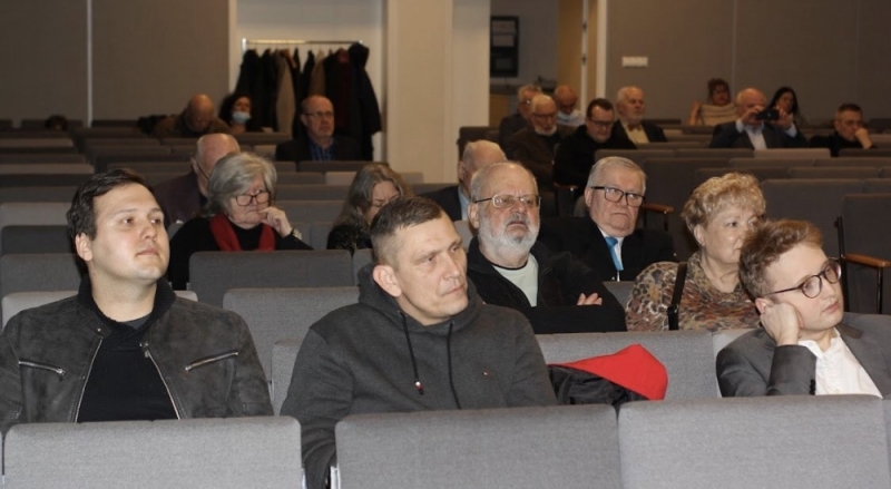 Wrocławska Lewica debatowała nad tym, jak mądrze pomagać uchodźcom - fot. Twitter/ Bartek Ciążyński
