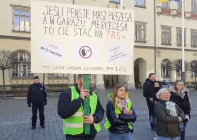Mieszkańcy protestują. Prezydent Wrocławia mówi, że trzeba płacić [POSŁUCHAJ]