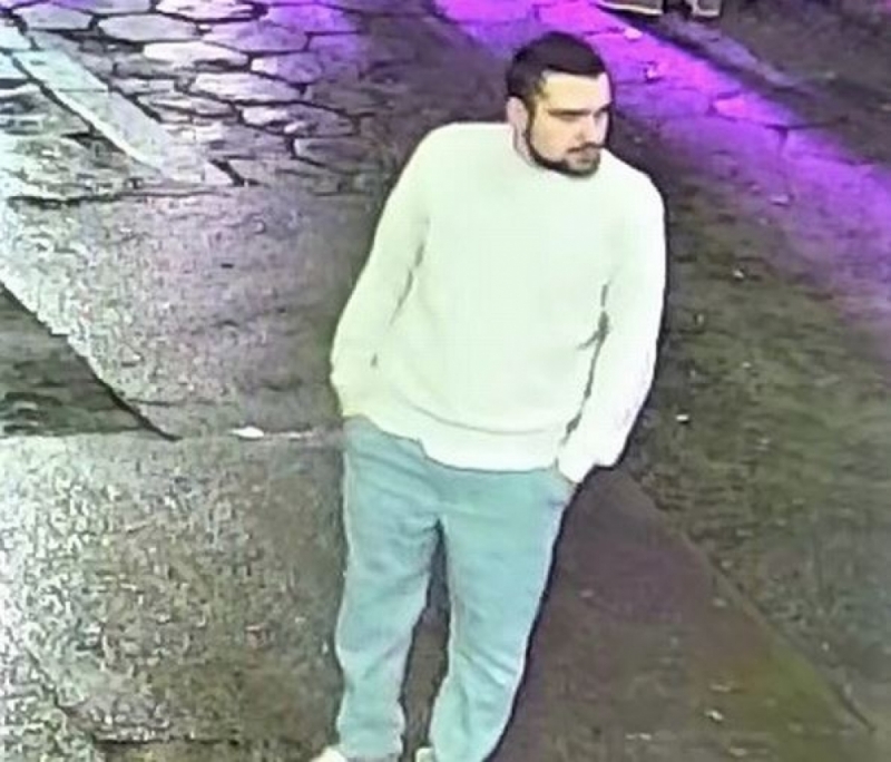 Policjanci ze Starego Miasta poszukują sprawcy uszkodzenia ciała - fot. mat. prasowe Policja