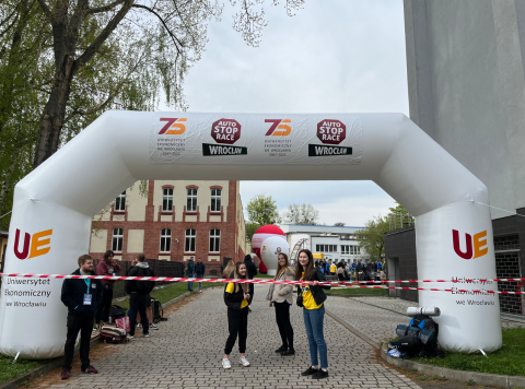 Rozpoczął się wyścig Auto Stop Race - 0