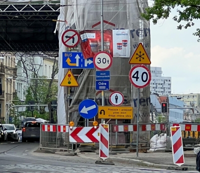 Wrocław: Znak&oacute;w Ci u nas dostatek