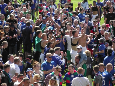Kibice Miedzi fetują awans legniczan do ekstraklasy - 5