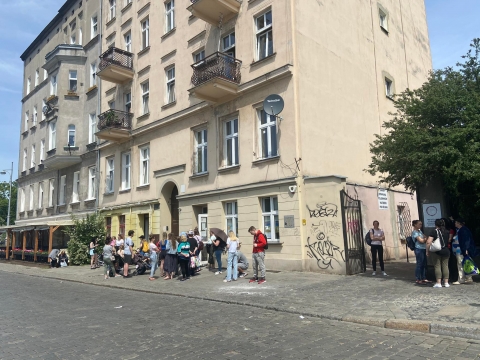 Hałda śmieci w centrum Wrocławia. Prośby i pisma nie pomagały, z naszą pomocą problem... od razu zniknął - 6