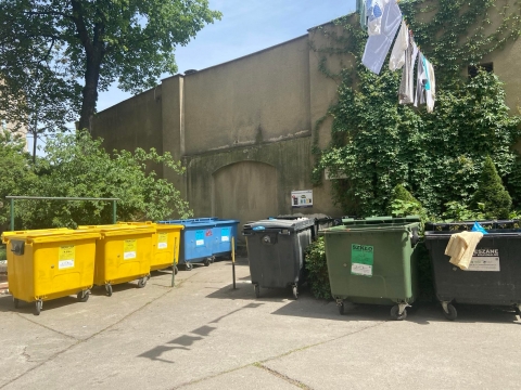Hałda śmieci w centrum Wrocławia. Prośby i pisma nie pomagały, z naszą pomocą problem... od razu zniknął - 8
