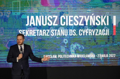Na Politechnice Wrocławskiej rozmawiają o rozwoju polskiej cyfryzacji