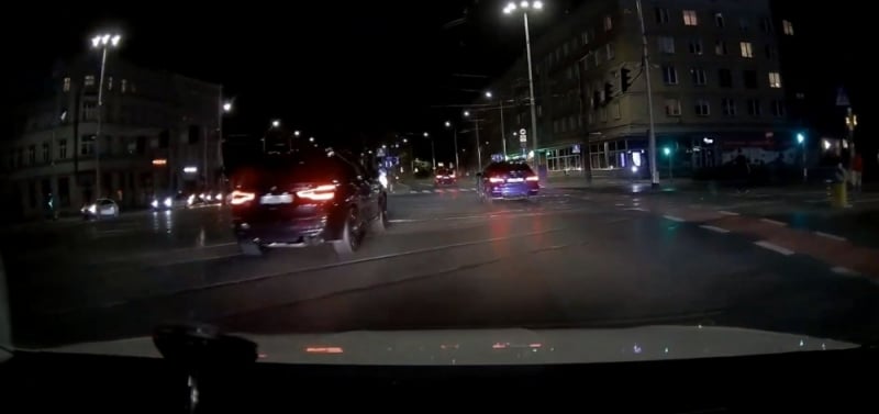 Kierowcy BMW i nocne wyścigi we Wrocławiu [FILM]  - fot. YouTube