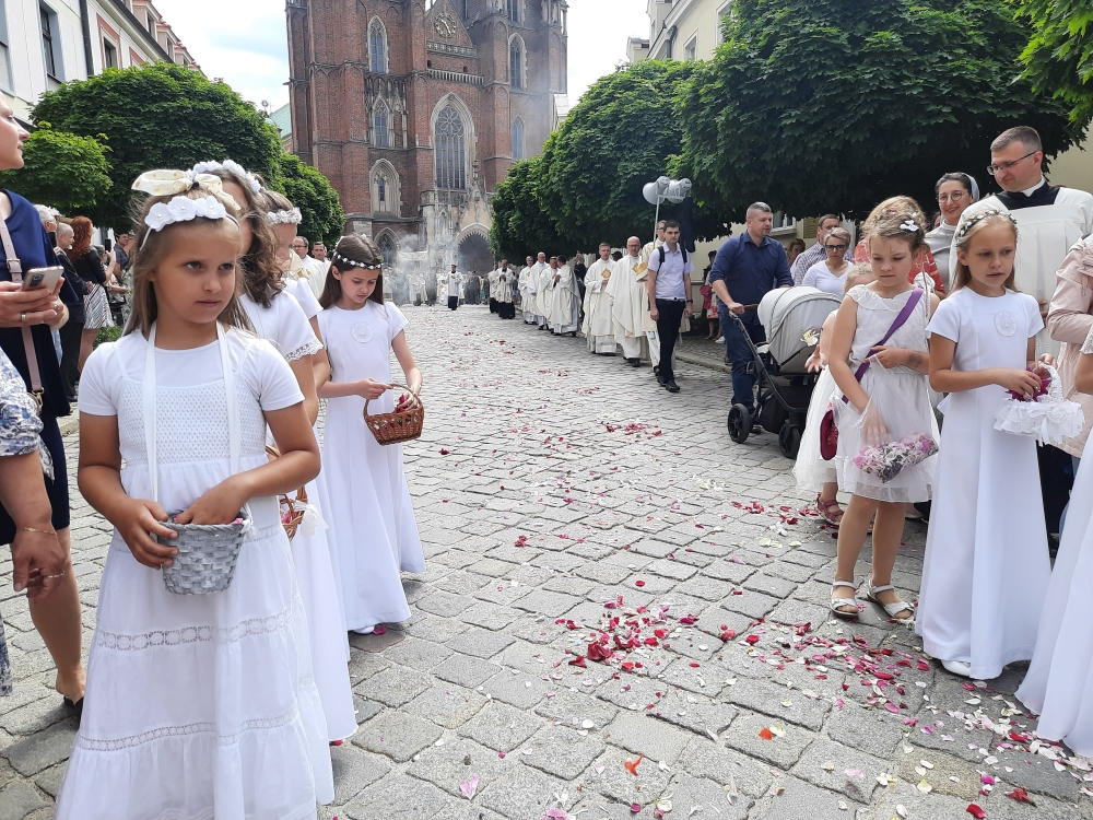 Katolicy obchodzili święto Bożego Ciała - fot. Joanna Jaros
