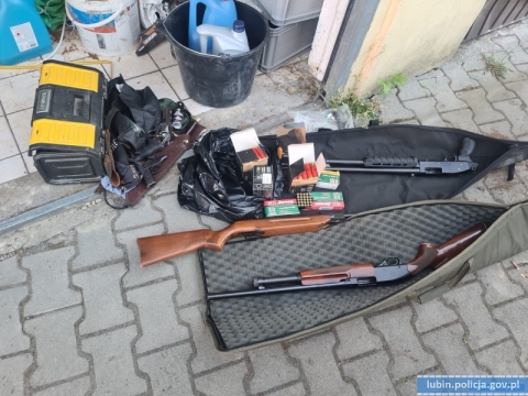 Niebezpieczne hobby jednego z mieszkańców Lubina. Kolekcjonował broń i materiały wybuchowe - 3
