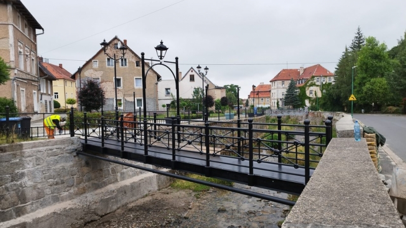 Mosty w Kowarach w remoncie. Zyskają zdobienia i będą symbolizować różne rzemiosła - fot. P. Słowiński