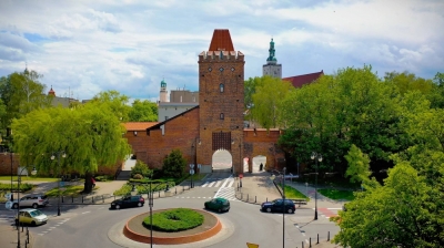 Dawniej Brama Trzebnicka dzisiaj Wrocławska. To jedna z wizytówek Oleśnicy