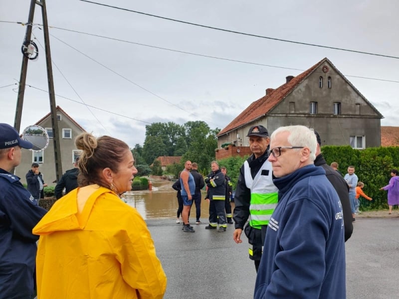 Zalane domy, urząd gminy, kompleksy sportowe - poszkodowani w Marcinowicach mogą się już starać o odszkodowania - fot. FB Jarosław Obremski