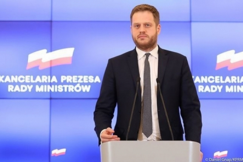 Janusz Cieszyński: Dzisiaj Ukraina walczy w imieniu nas wszystkich - fot. KPRM