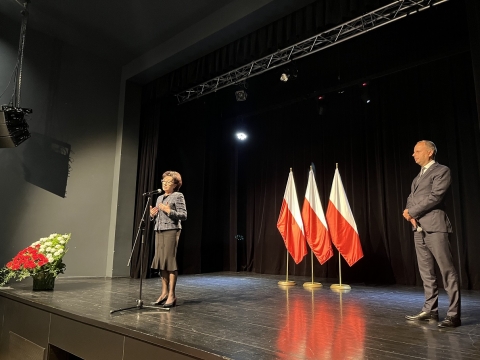 Marszałek Elżbieta Witek w Oławie: "Apeluję o cierpliwość" [ZDJĘCIA] - 0