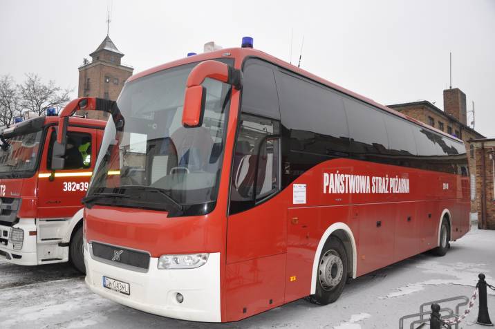 Nowe wozy dla strażak&oacute;w (ZDJĘCIA)