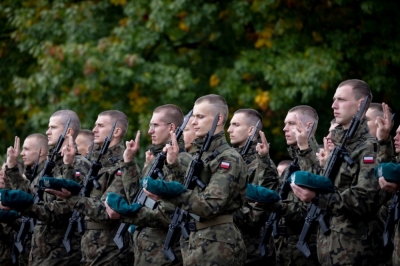 Ponad 1500 podchorążych złożyło w Warszawie przysięgę wojskową