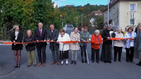 Przebudowa trzech dróg w Bardzie była dla gminy najdroższą inwestycją w ostatnim czasie [ZDJĘCIA] - 0
