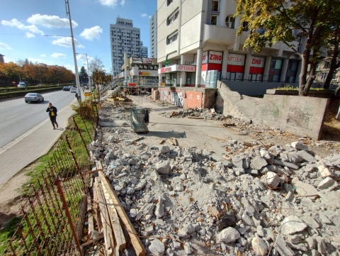 Końca nie widać. Remont wrocławskiego "Manhattanu" opóźniony [ZDJĘCIA] - 0