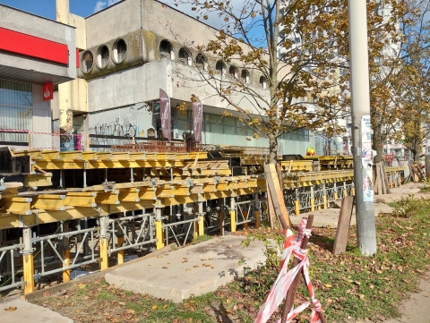 Końca nie widać. Remont wrocławskiego "Manhattanu" opóźniony [ZDJĘCIA] - 2