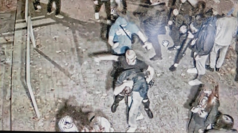 Policjanci zatrzymali dwóch 17-latków podejrzanych o pobicie na bulwarze Dunikowskiego [ZOBACZ FILM] - fot. Policja