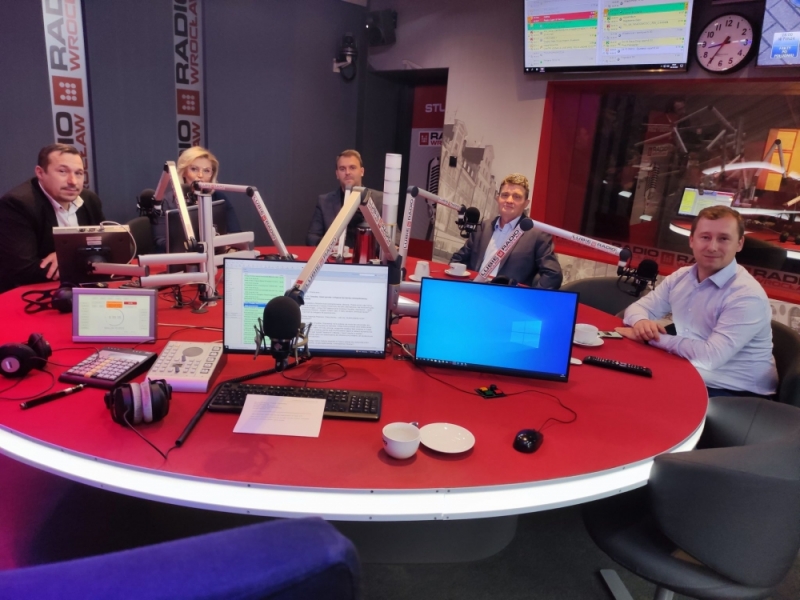 Debata polityczna: Afera podsłuchowa, sondaże, świadczenia, inflacja - fot. RW