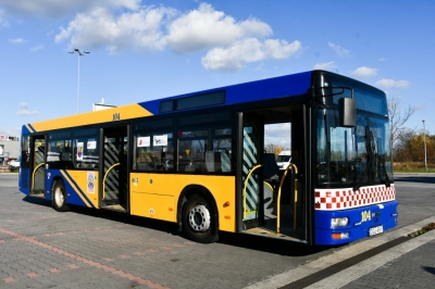 Głogowski autobus wozi dzieci do szk&oacute;ł w Ukrainie