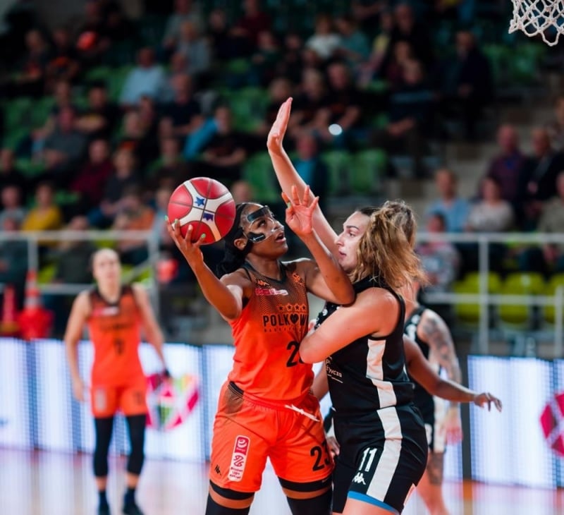 Stephanie Mavunga i Jeremiah Martin z tytułami MVP tygodnia - fot. BC Polkowice Facebook
