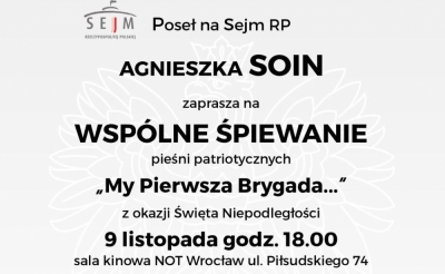 Wsp&oacute;lne śpiewanie pieśni patriotycznych