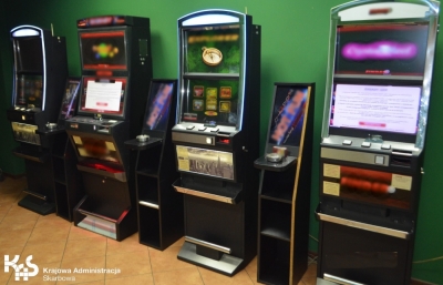 KAS zabezpieczyła kolejne 53 nielegalne automaty do gier hazardowych
