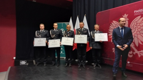 121 jednostek OSP otrzymało promesy na sprzęt do ratowania życia - 1