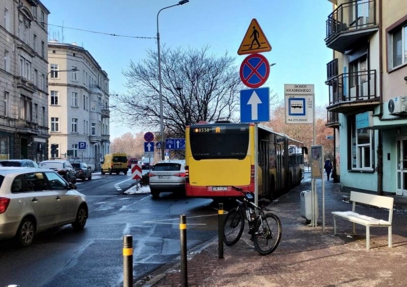 Pasażerowie wrocławskiego MPK skarżą się na ignorowanie przystanku „na życzenie” - fot. Jakub Ciołko