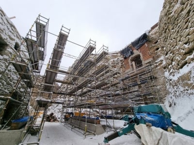 W Twierdzy Srebrna Góra trwa odbudowa zabytkowych mostów [FOTO]