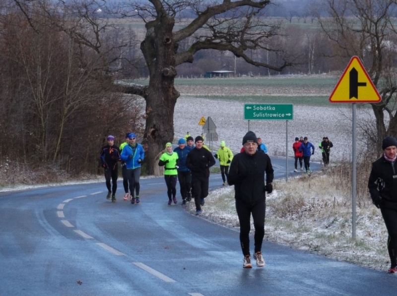 Sobótka zaprasza na tradycyjny świąteczny trening przed półmaratonem - fot. KB Sobótka
