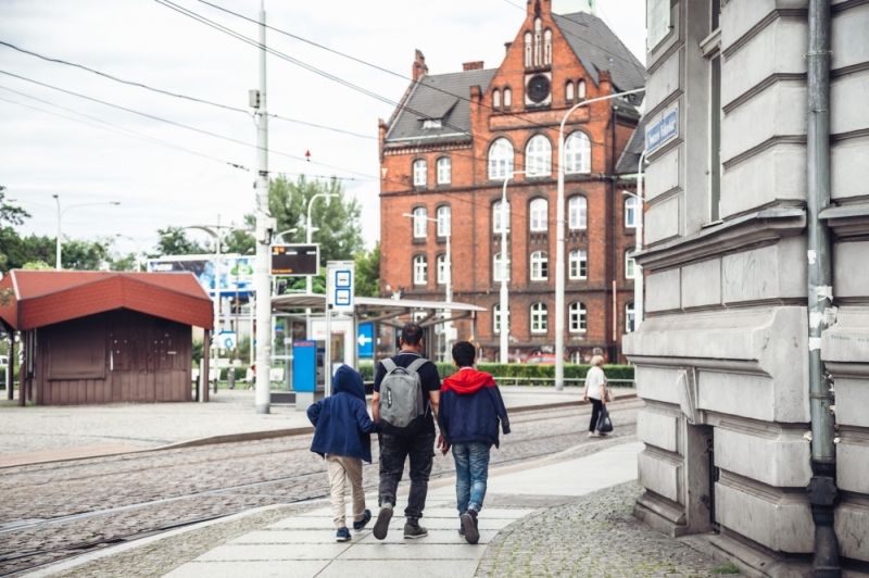 Zawodowe rodziny zastępcze we Wrocławiu dostaną więcej pieniędzy - fot. ilustracyjna RW