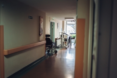 Dolny Śląsk zmaga się z falą zachorowań. Czy w szpitalach nie zabraknie łóżek?