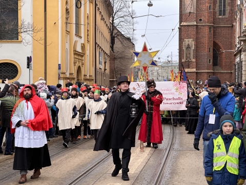 Orszak Trzech Króli przeszedł ulicami Wrocławia [ZDJĘCIA] - 1