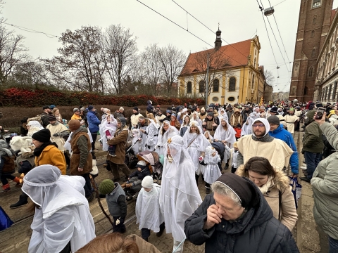 Orszak Trzech Króli przeszedł ulicami Wrocławia [ZDJĘCIA] - 2