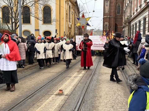 Orszak Trzech Króli przeszedł ulicami Wrocławia [ZDJĘCIA] - 4