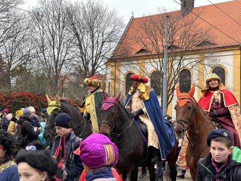 Orszak Trzech Króli przeszedł ulicami Wrocławia [ZDJĘCIA] - 7