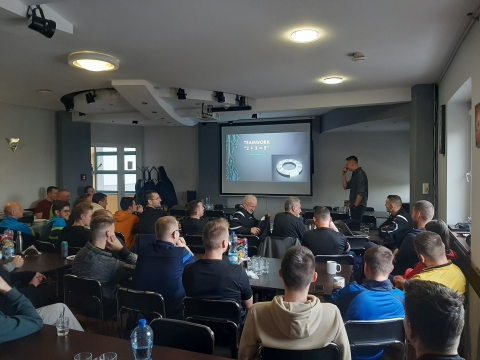 Sędziowie poszukiwani! Wrocław wypatruje następców Szymona Marciniaka - 0