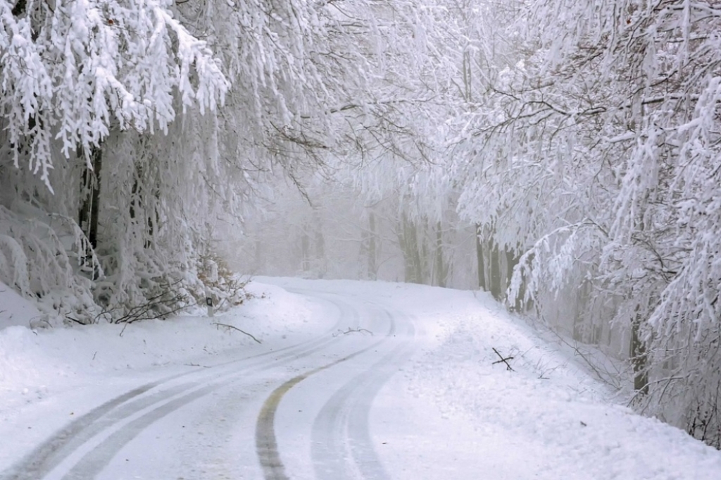 IMGW ostrzega: Sypnie śniegiem w regionie - zdjęcie ilustracyjne (fot. Pixabay)