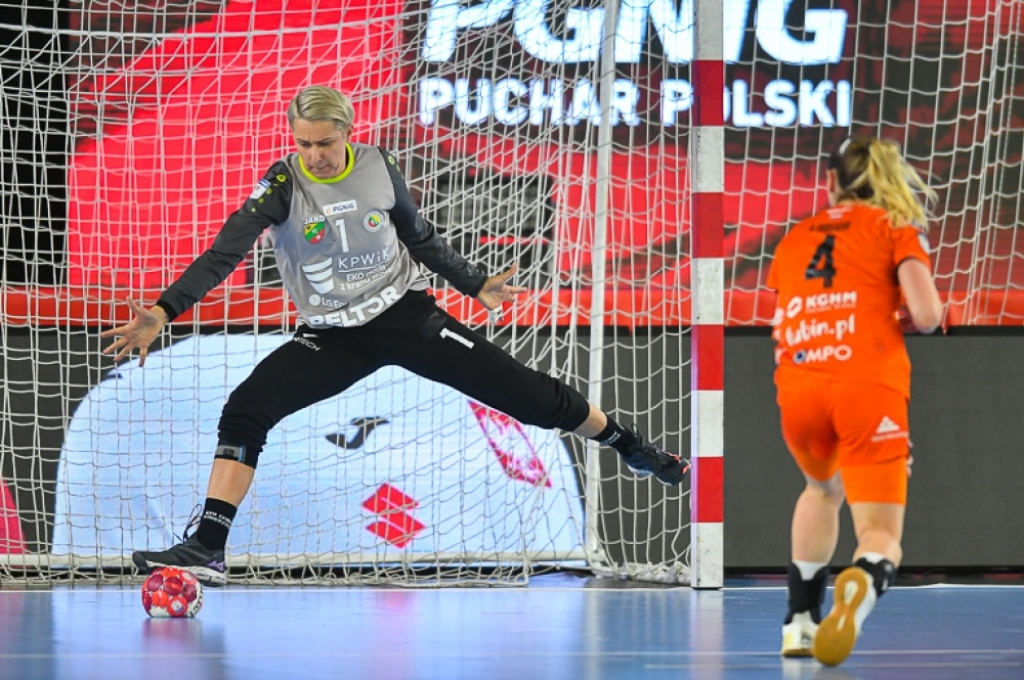 Derby w Superlidze szczypiornistek - fot. zaglebie.lubin.pl