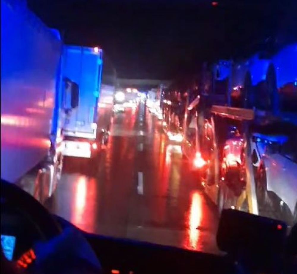 Śmiertelny wypadek na A4. Służby nie mogły dojechać [FILM] - fot. OSP Zagrodno